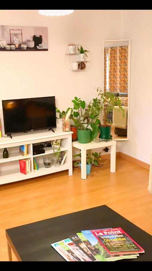 Appartement En Plein Centre Ville 阿普特 外观 照片