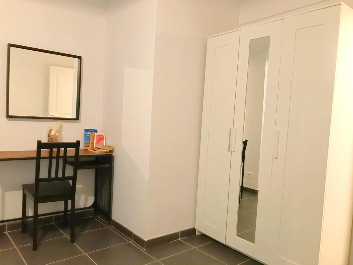 Appartement En Plein Centre Ville 阿普特 外观 照片