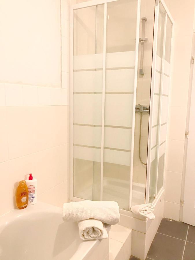 Appartement En Plein Centre Ville 阿普特 外观 照片